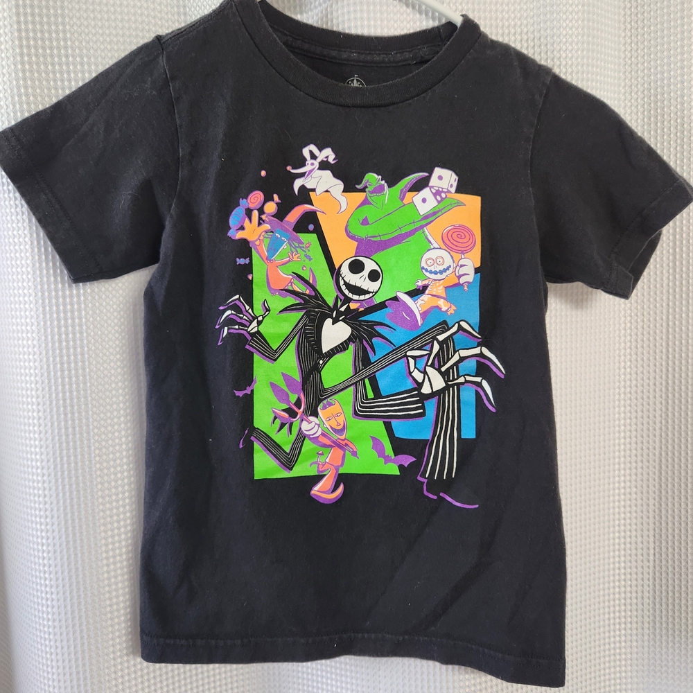 Disney Black and Green Short Sleeve Tee with Vibrant Graphic